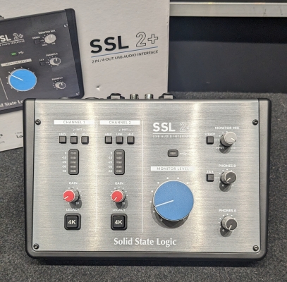Solid State Logic Interface 2-in/4-out 2